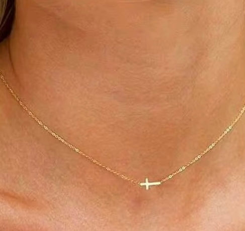 Necklace Cruz - Acero Inoxidable con baño en oro 18k