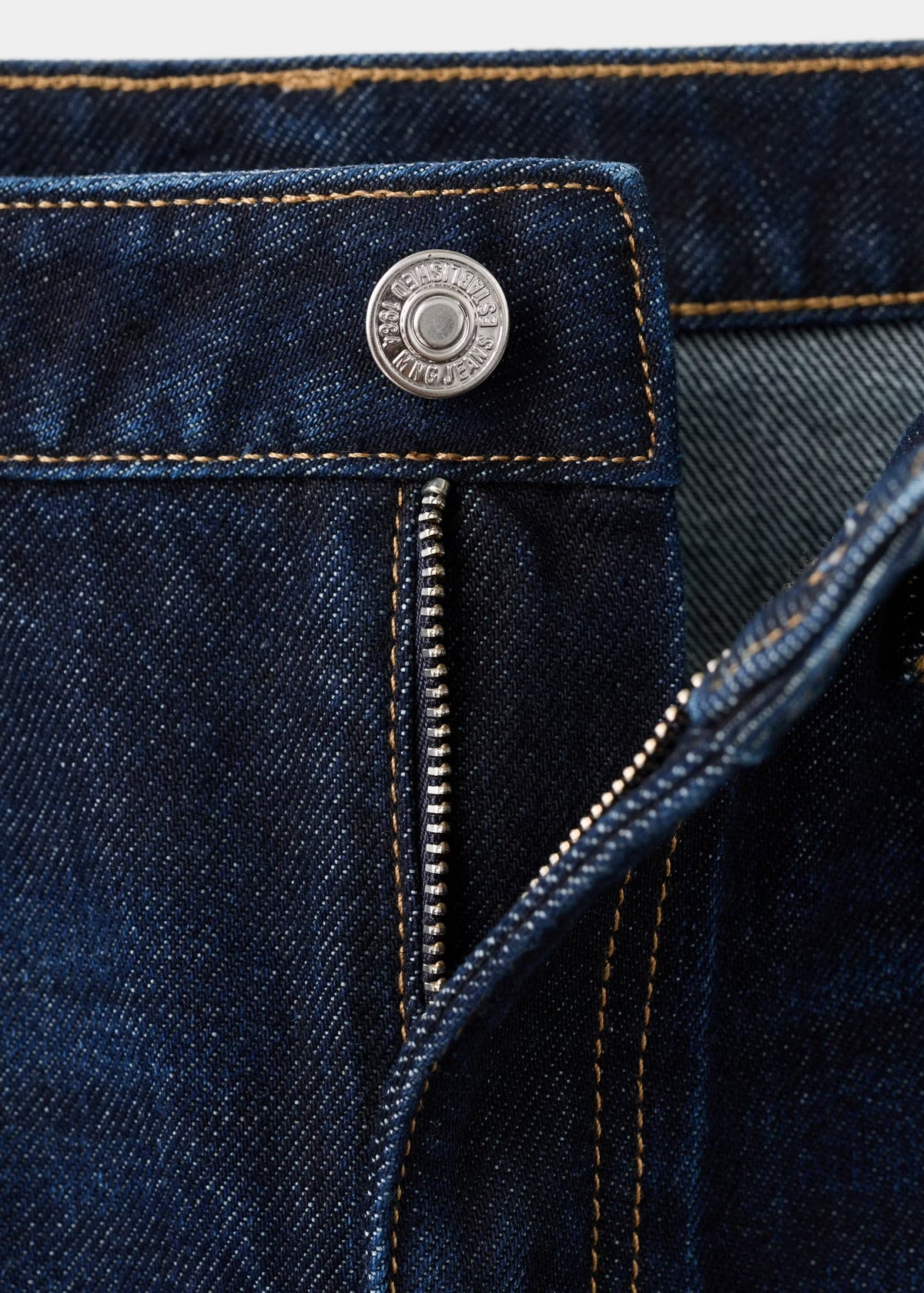 MOM Jeans | MNG